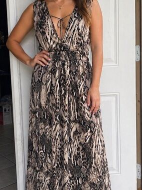 Snake-Print Sleeveless Maxi Dress with Tie Front in Beige and Black
